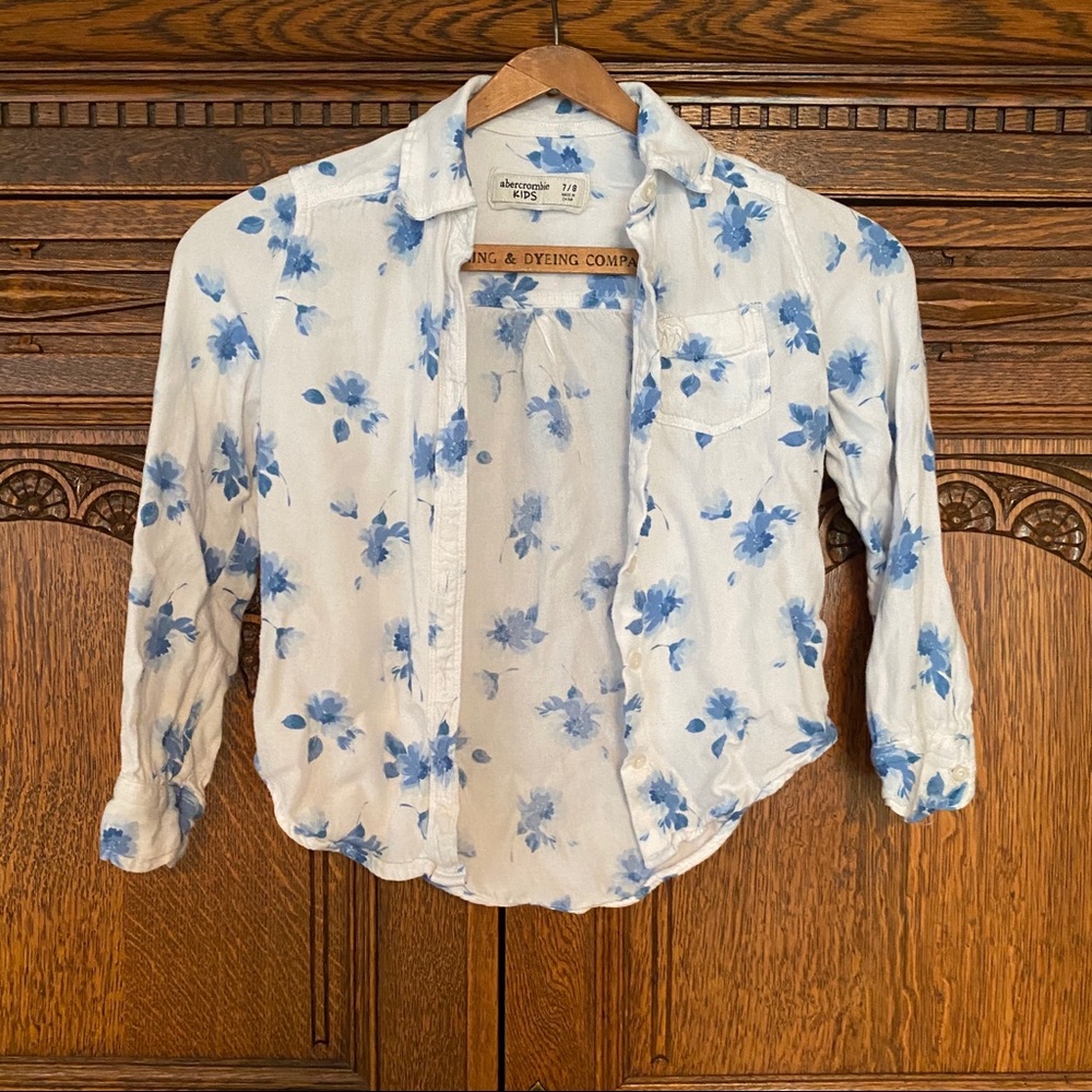 Girls size 7/8 Abercrombie button up